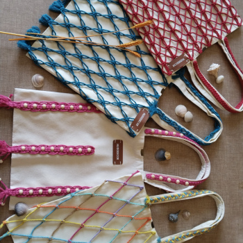 BOLSO DE LINO ROSA DE MACRAME