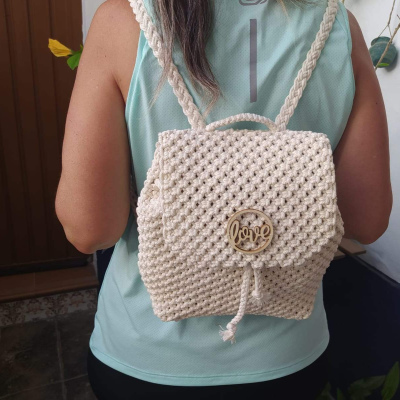 MOCHILA DE MACRAMÉ NATURAL